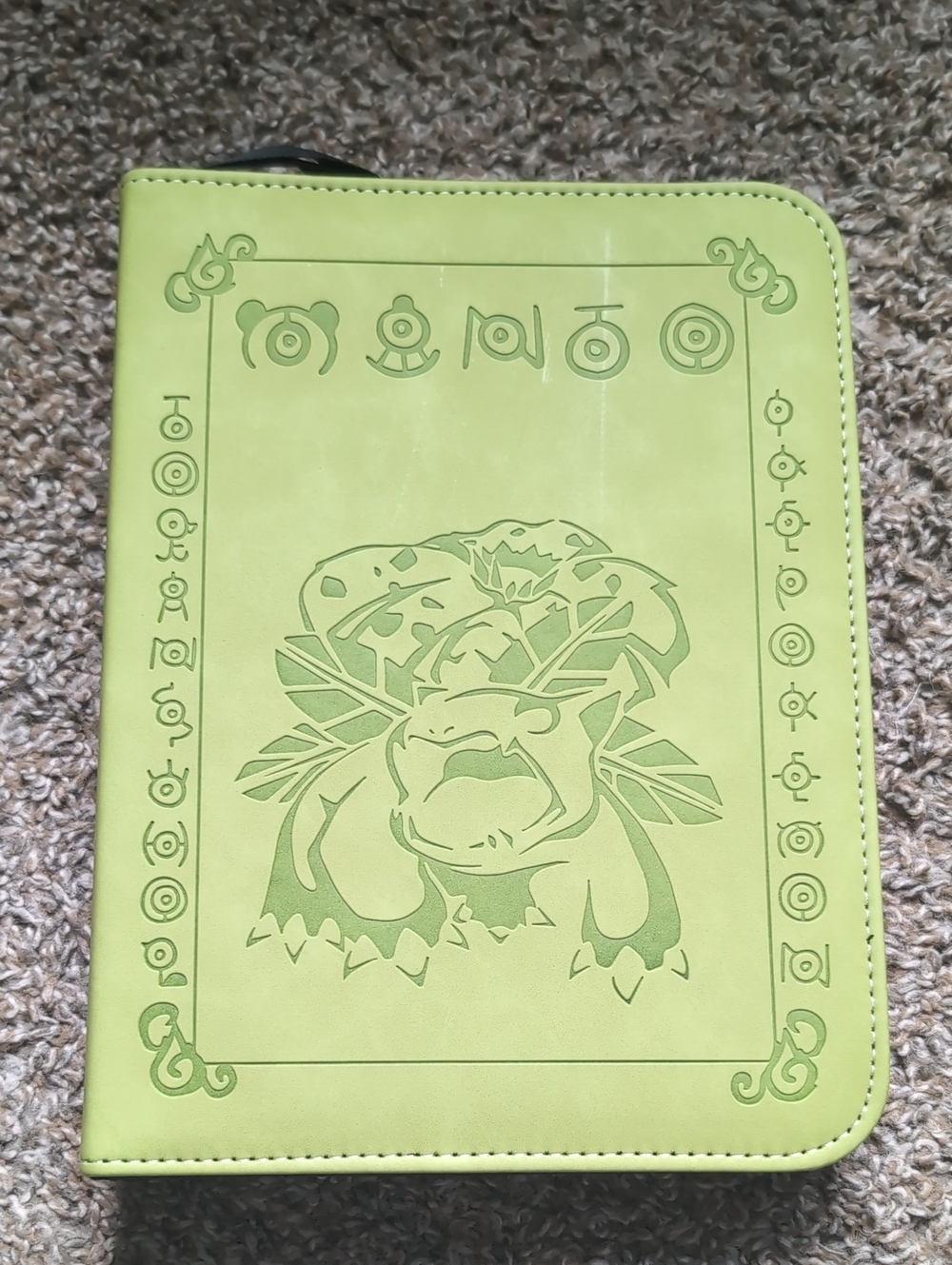Embossed Ivysaur Zippered Pokemon Card Binder